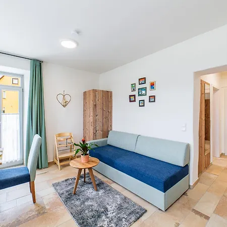 Appartement Mit Terrasse 